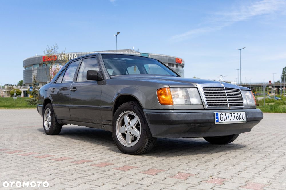 Mercedes-Benz W124 (1984-1993) - 1
