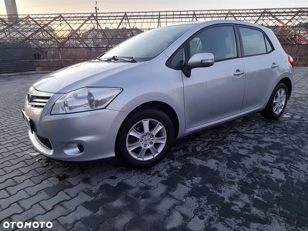 Toyota Auris - 3