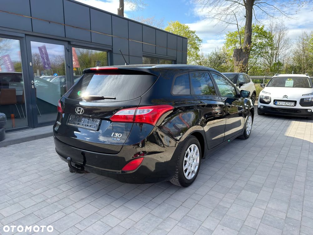 Hyundai i30 1.6 Trend - 15