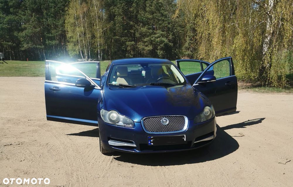 Jaguar XF 3.0 V6 D Luxury - 2