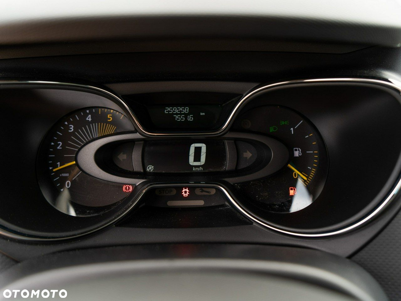 Renault Captur - 25