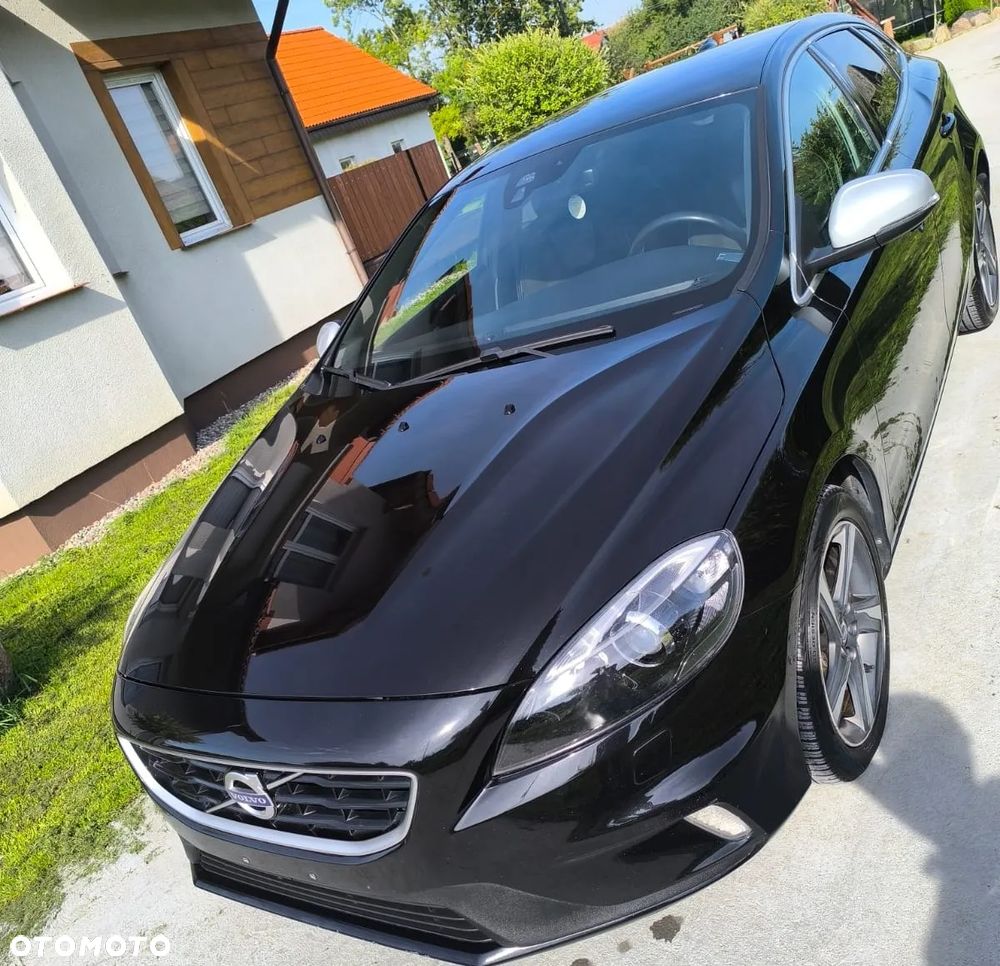 Volvo V40 D2 Drive-E R-Design Momentum - 9