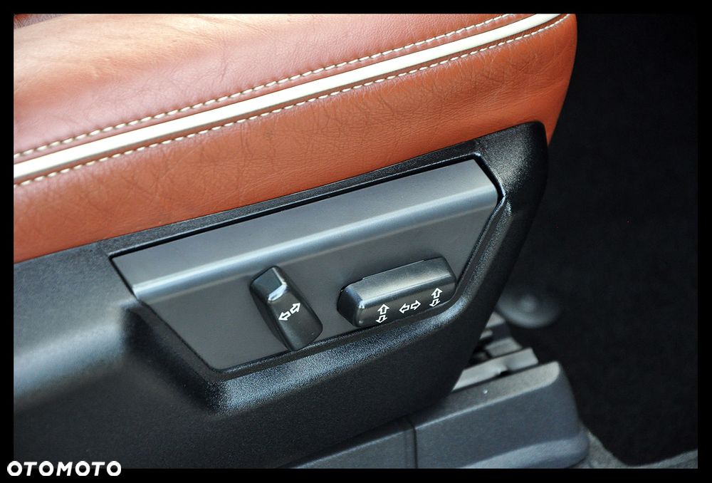 Volvo XC 90 D5 Executive - 27