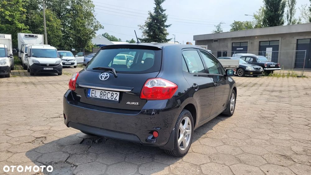 Toyota Auris 1.4 D-4D Premium MM - 23