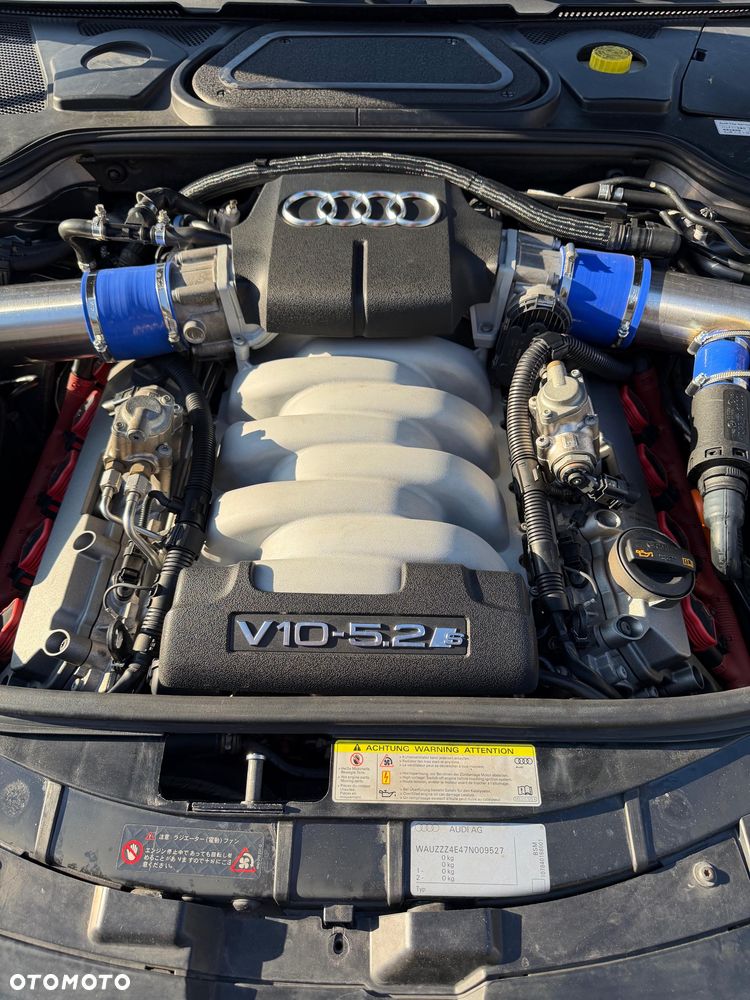Audi S8 - 4