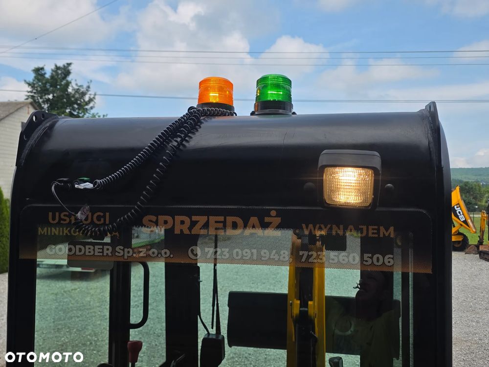 JCB JCB 16 C-1 mini koparka 3 łyżki szybkozłącze 19c1 sprowadzona 8018 serwisowana - 23