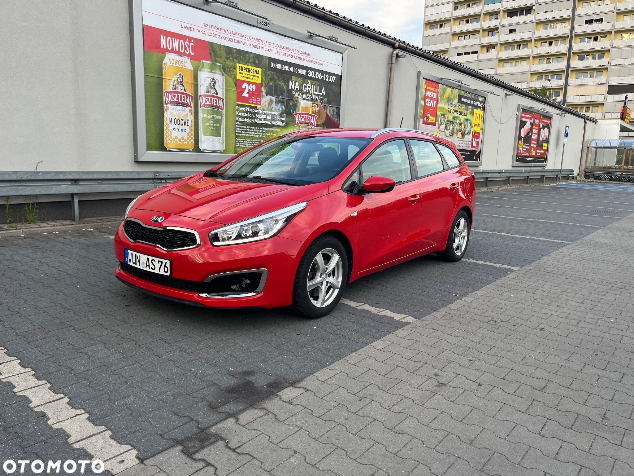Kia Ceed 1.6 GDI Dream-Team Edition - 1