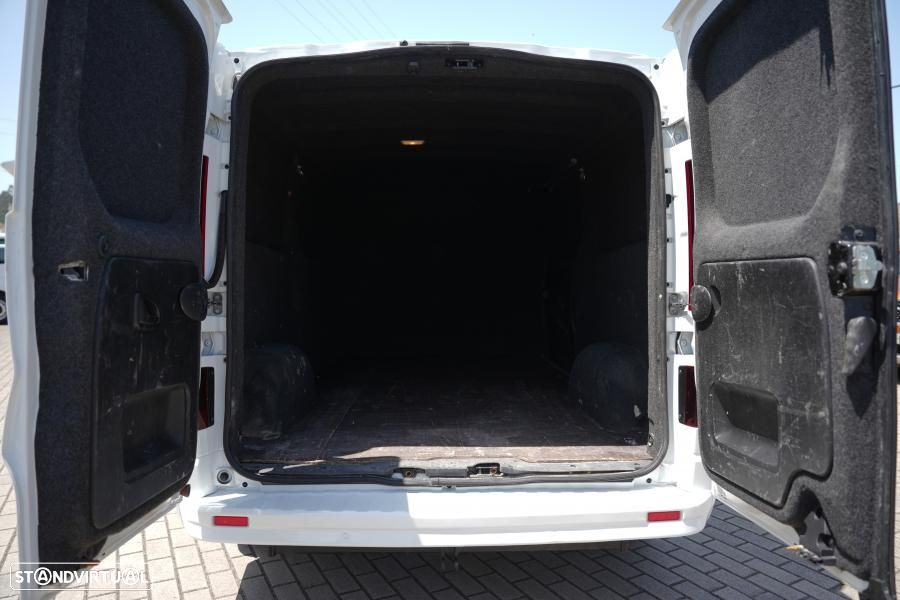 Renault Trafic L1H1 2.0 dci 130CV - 9