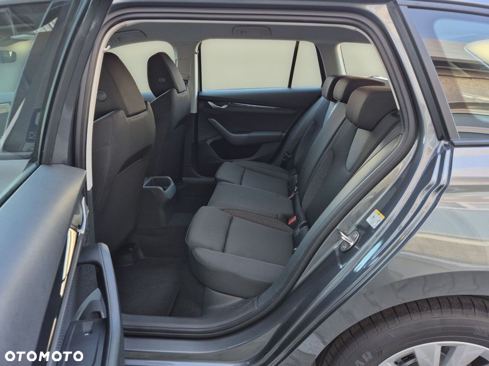 Skoda Octavia 2.0 TDI Essence DSG - 19