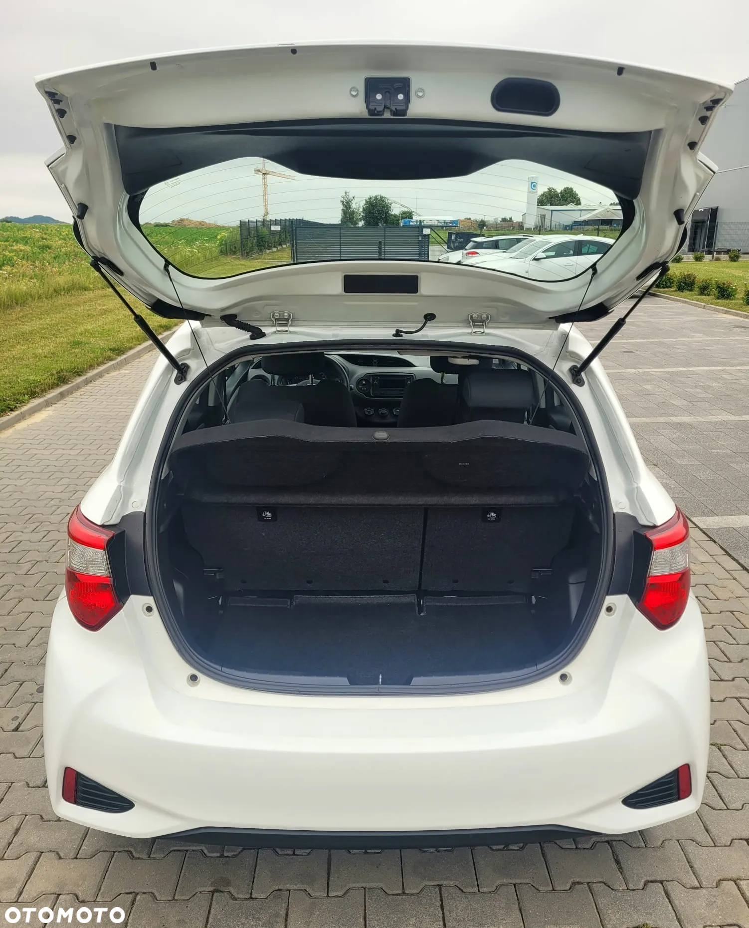 Toyota Yaris 1.0 Active - 14