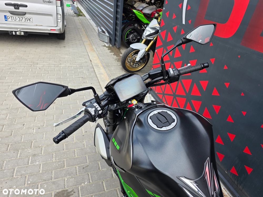 Kawasaki Z 900 - 10