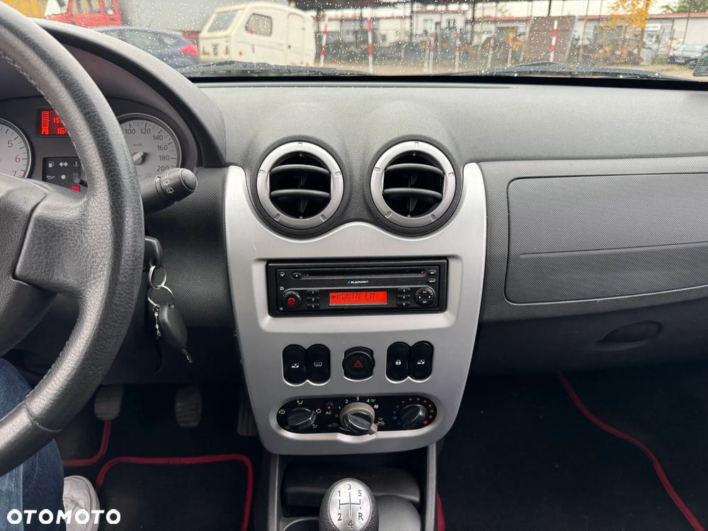 Dacia Sandero 1.4 MPI Laureate - 3