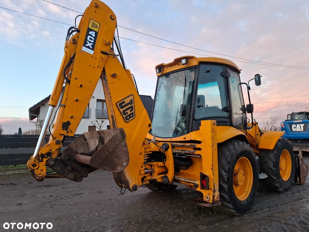 JCB 4CX - 3