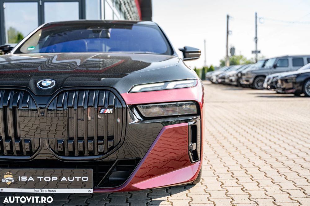 BMW M7 M760e xDrive - 37