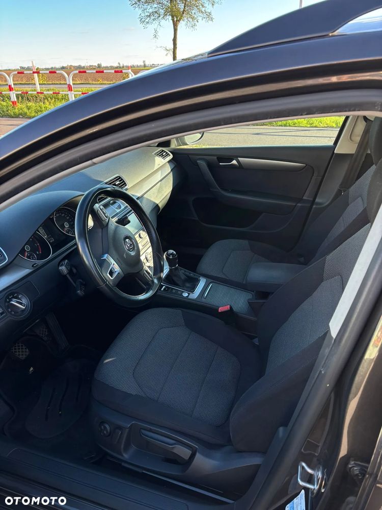 Volkswagen Passat 1.4 TSI Comfortline - 9