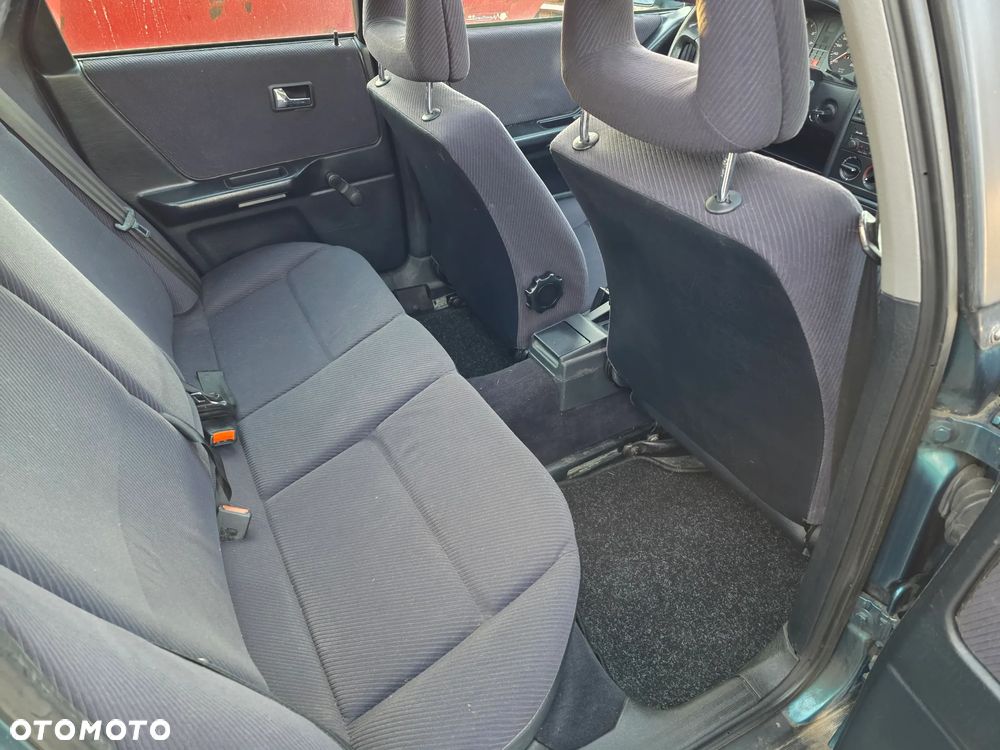 Audi 80 2.0 E - 23