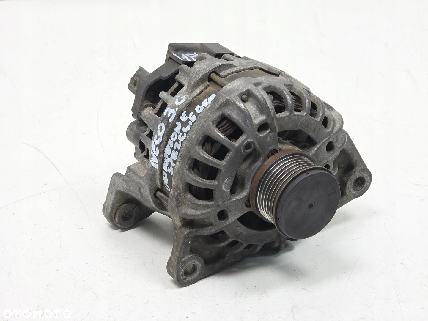 IVECO DAILY 06-14 3.0 HPI ALTERNATOR BOSCH 110A 504385137 - 2