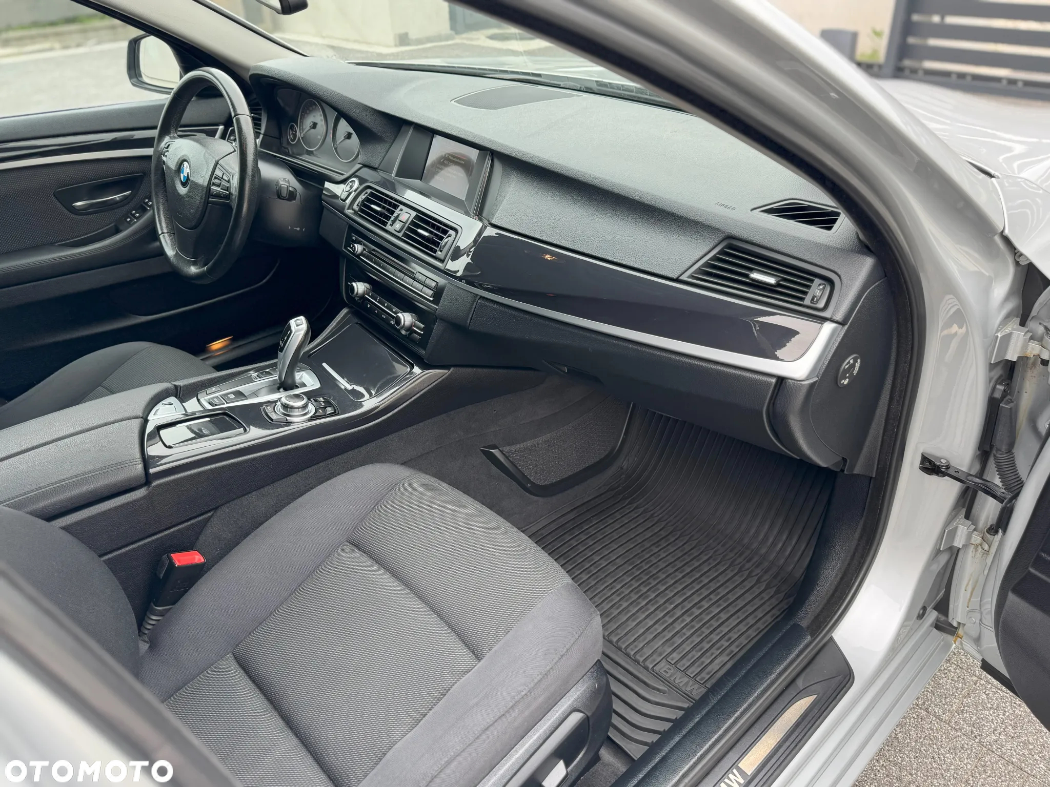 BMW Seria 5 520d Luxury Line - 19