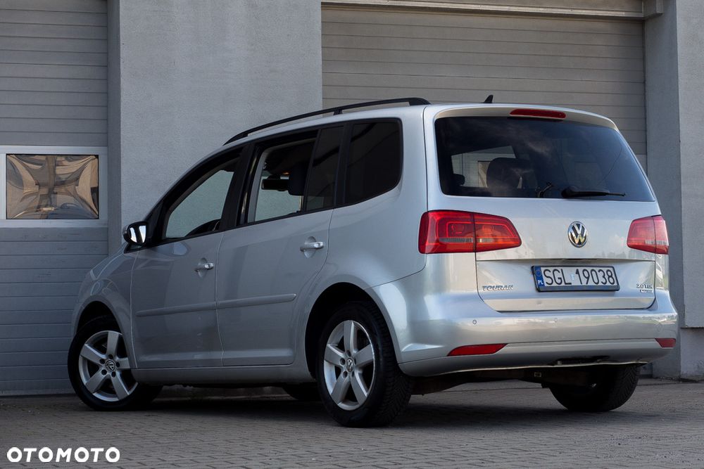 Volkswagen Touran 2.0 TDI Highline - 10