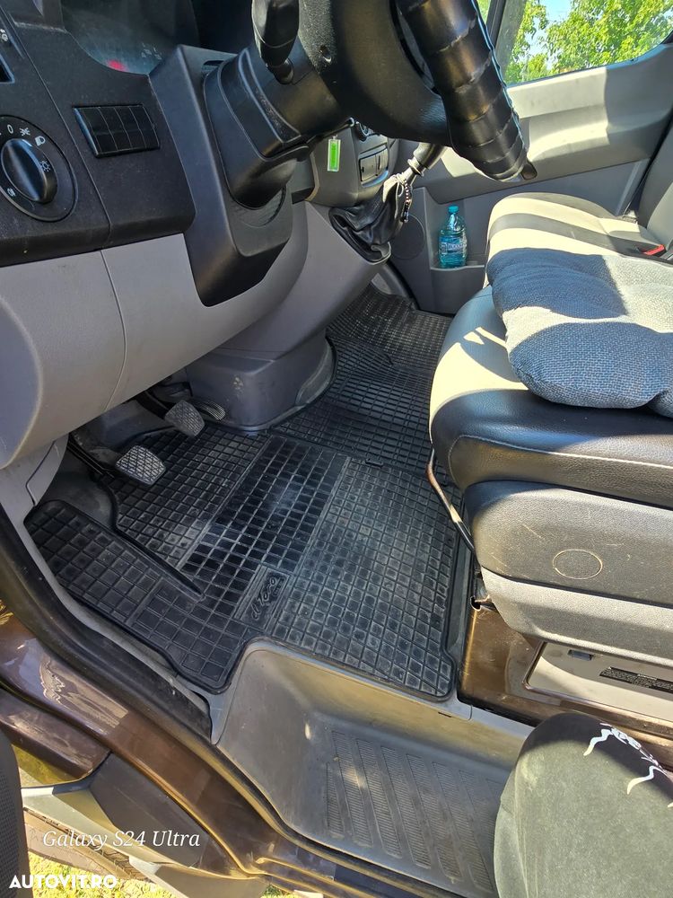 Volkswagen Crafter 2.0 CD MWB - 11