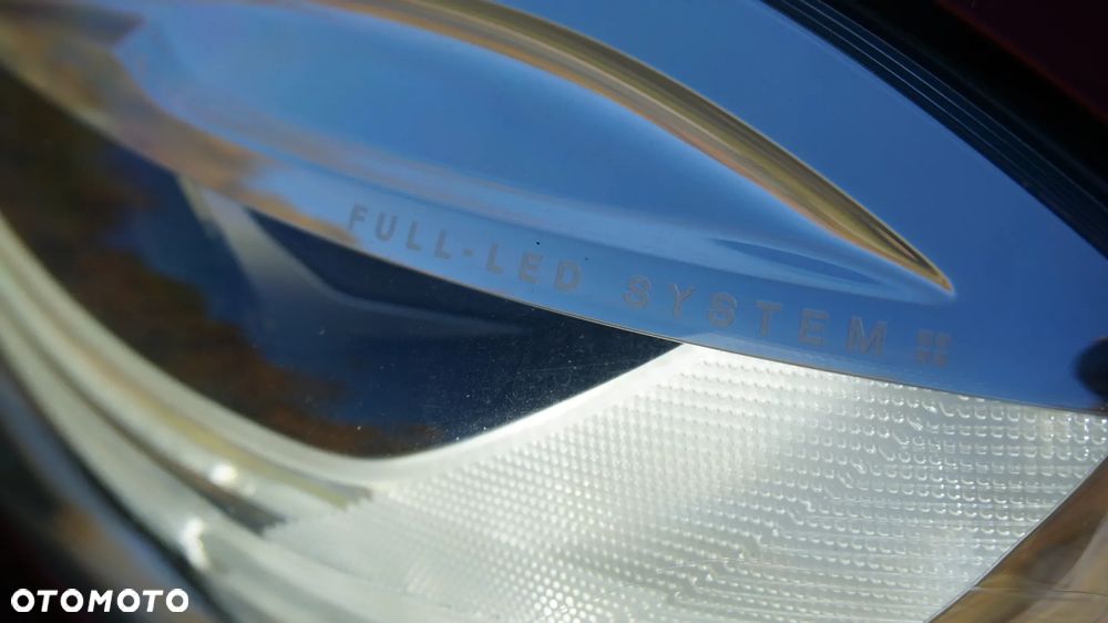 Volvo V40 Cross Country D3 Drive-E Momentum - 19