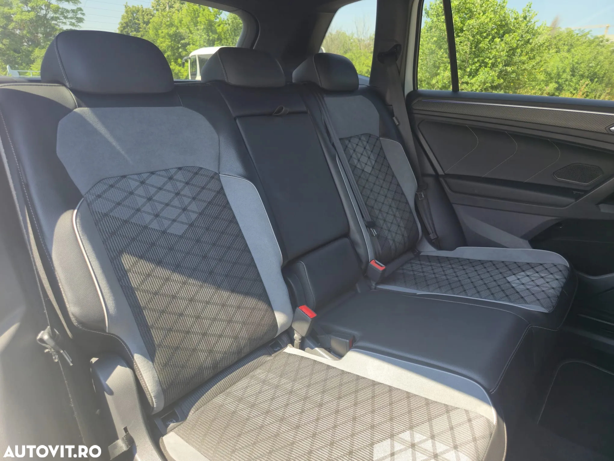 Volkswagen Tiguan Allspace 2.0 TSI 4Mot DSG R-Line - 21