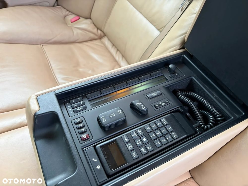 BMW Seria 7 750iL - 26
