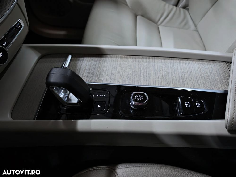 Volvo XC 60 B4 D Core - 24