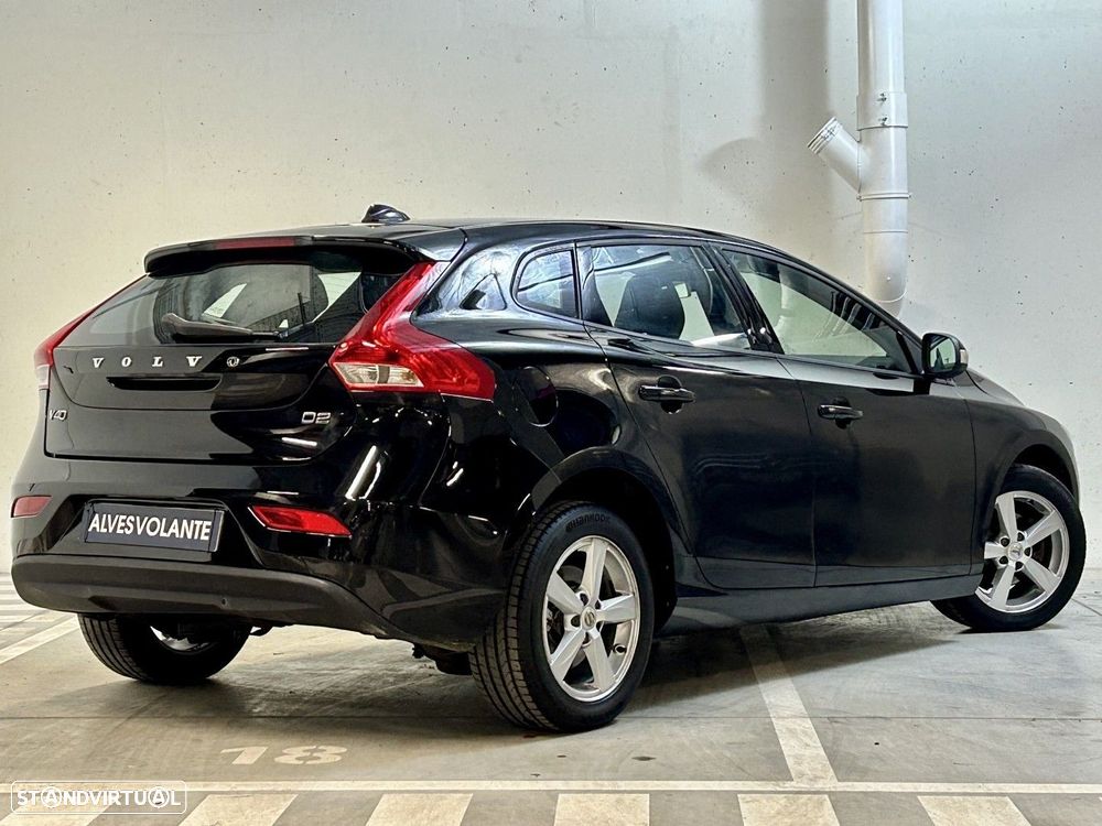 Volvo V40 2.0 D2 Momentum - 38