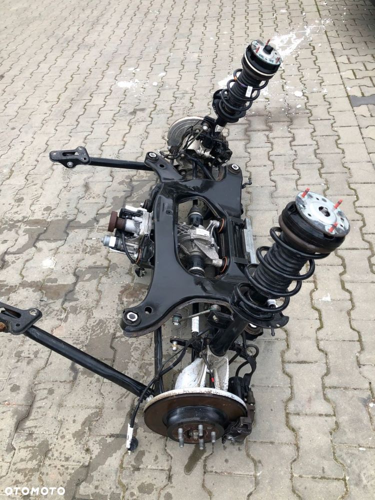 RANGE ROVER EVOQUE 2.0 DTD ZAWIESZENIE TYLNE KPL - 7