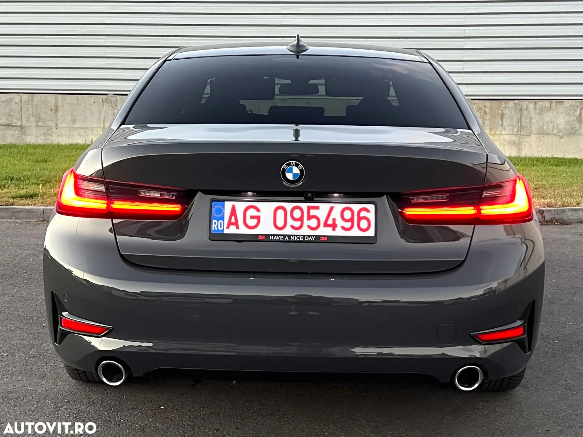 BMW Seria 3 320d Aut. Sport Line - 14