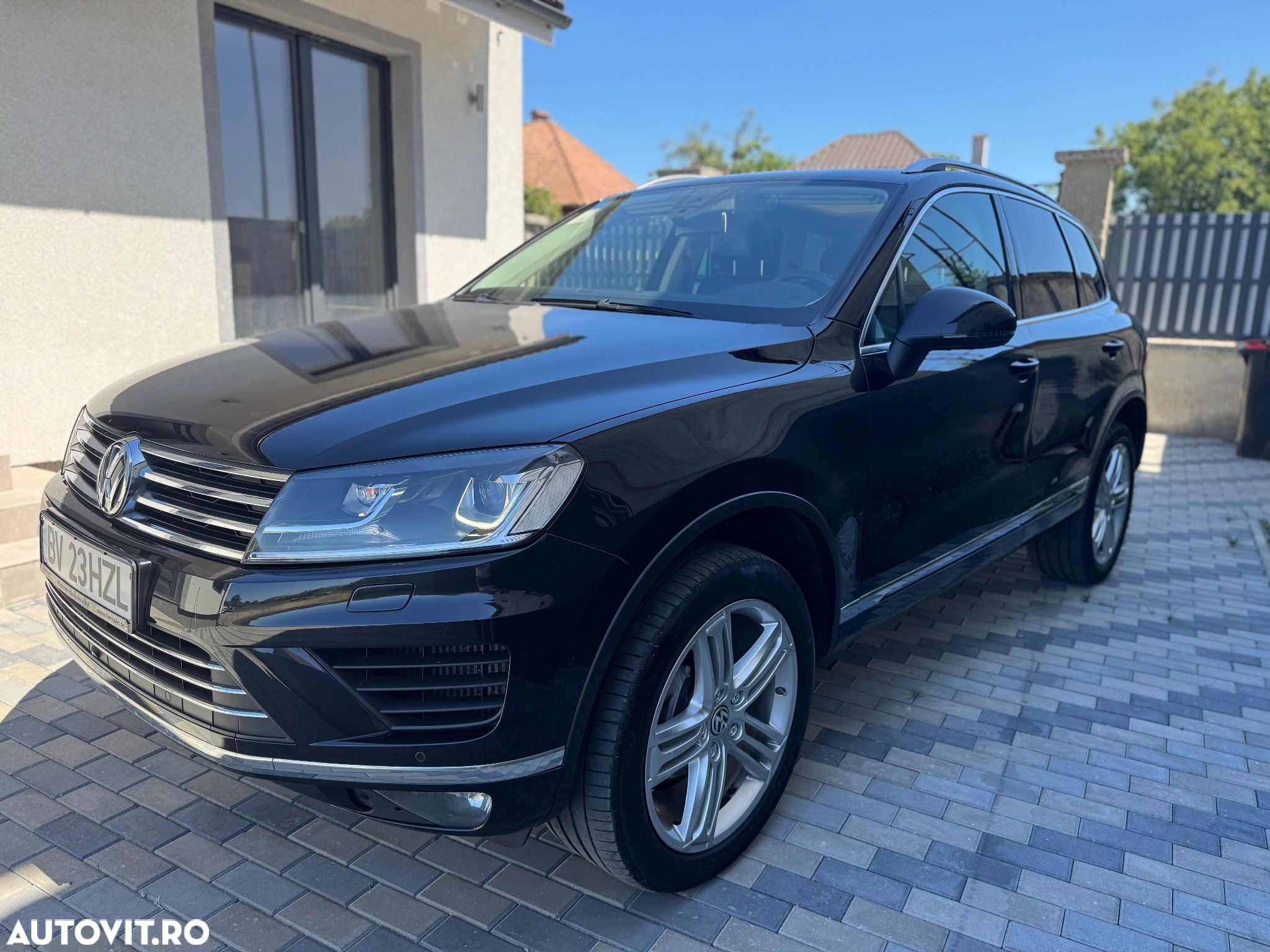 Volkswagen Touareg 3.0 V6 TDI SCR Blue Motion DPF Automatik Executive Edition - 1