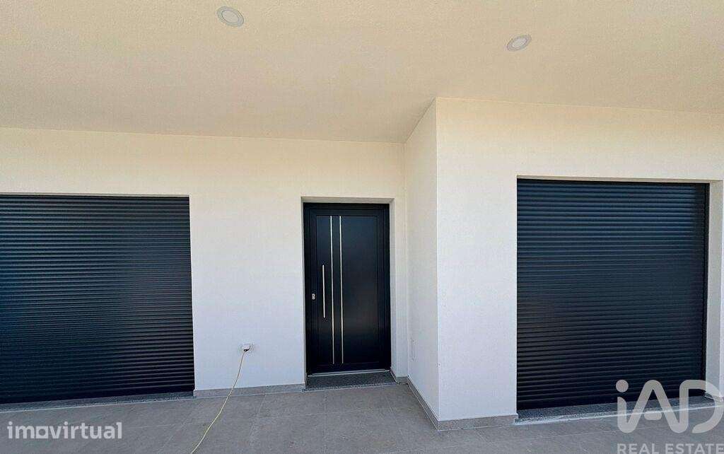 Casa / Villa T4 em Amora de 200,00 m2 - Grande imagem: 3/25