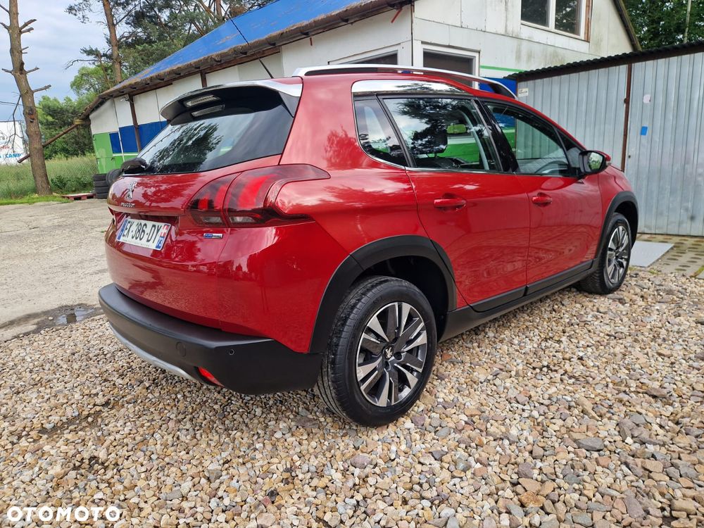 Peugeot 2008 - 6