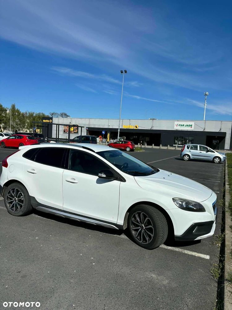 Volvo V40 Cross Country - 2