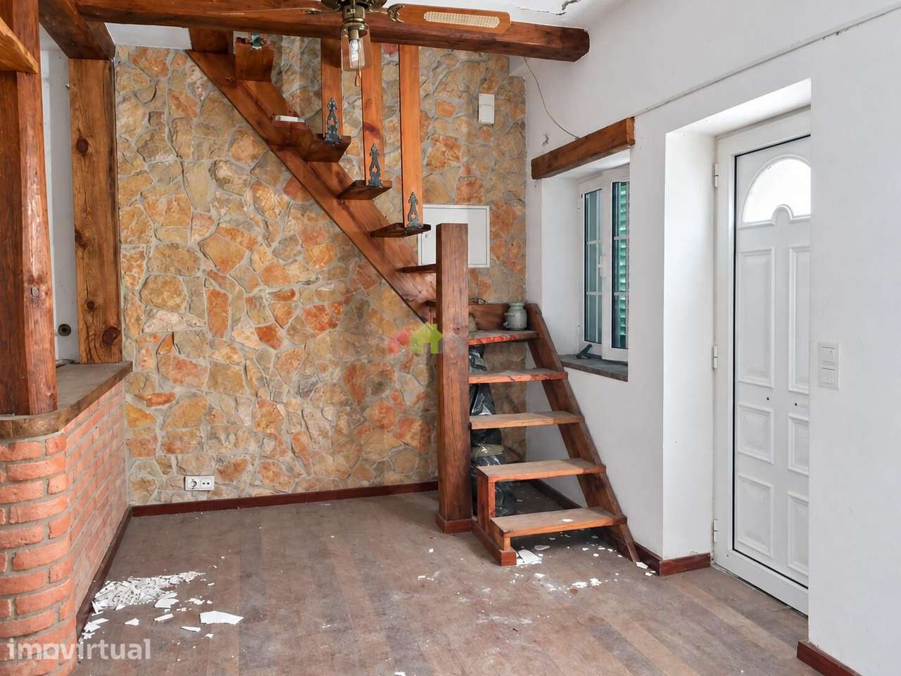 Moradia T1 Renovada na Torre da Marinha - Grande imagem: 4/14