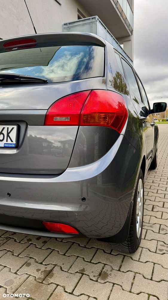 Kia Venga 1.6 M - 17