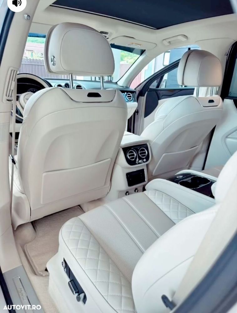 Bentley Bentayga - 12