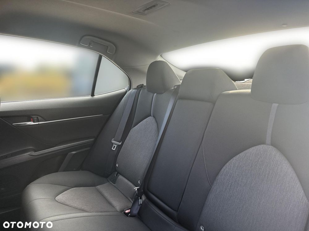 Toyota Camry 2.5 Hybrid Comfort CVT - 13