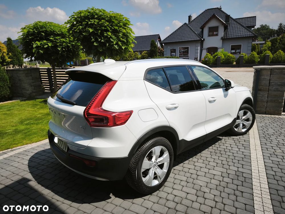 Volvo XC 40 T3 Momentum - 26