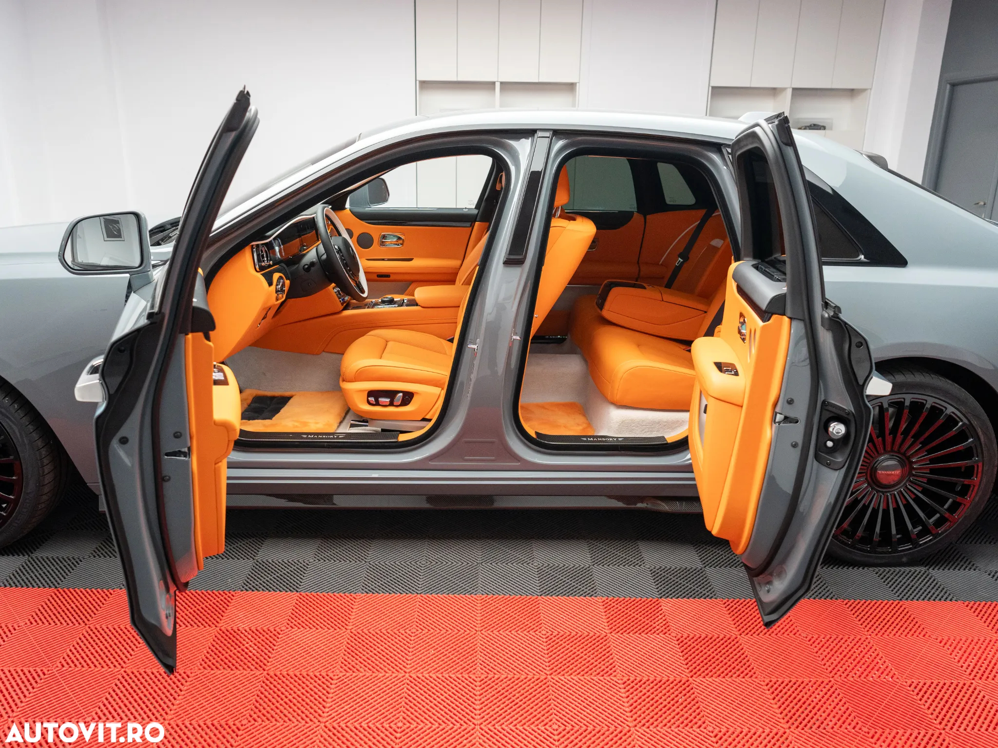 Rolls-Royce Ghost Standard - 13