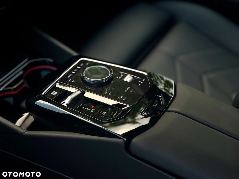 BMW Seria 5 520d xDrive mHEV M Sport - 14
