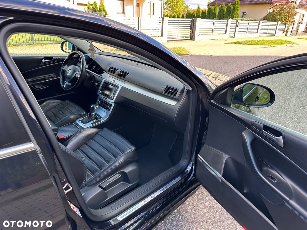 Volkswagen Passat 2.0 TDI 4Mot Highline DSG - 21