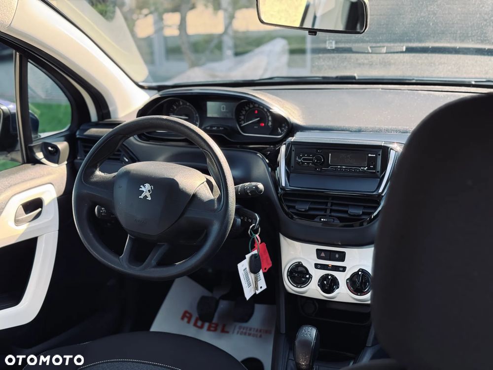 Peugeot 208 82 VTI Style - 19