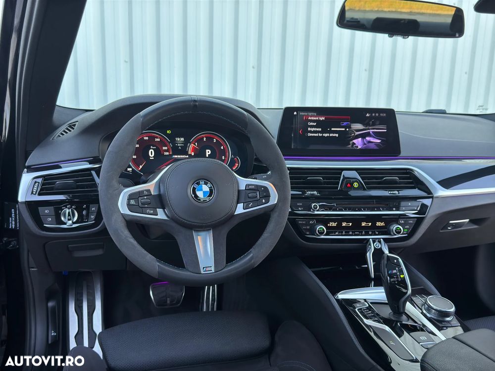 BMW Seria 5 520d AT - 11