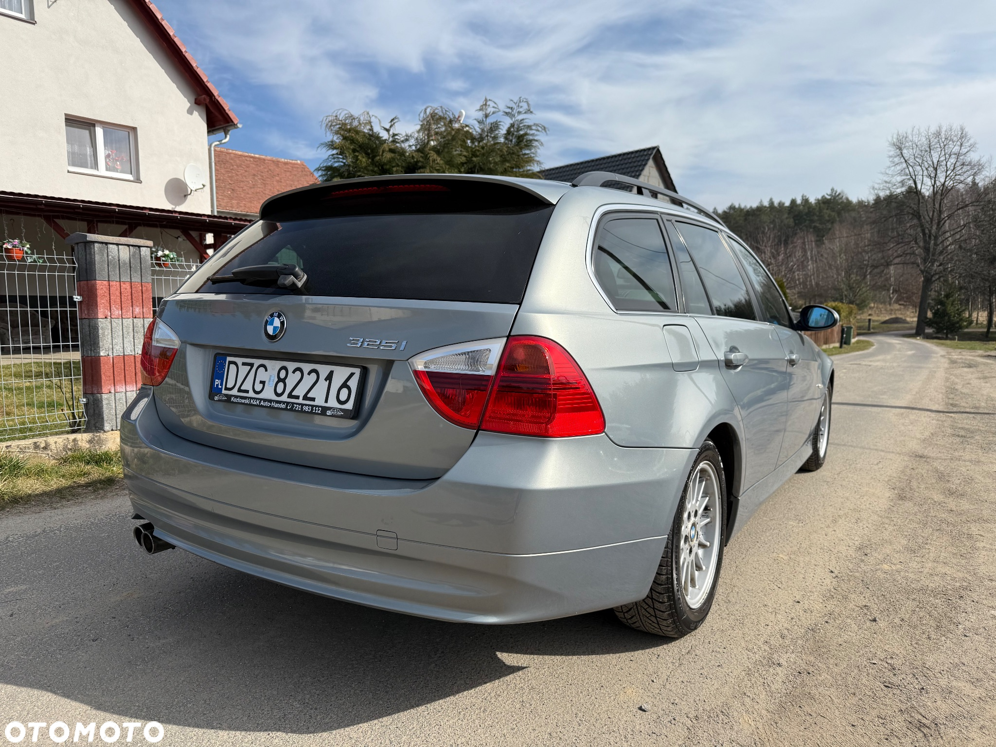 BMW Seria 3 325i - 4