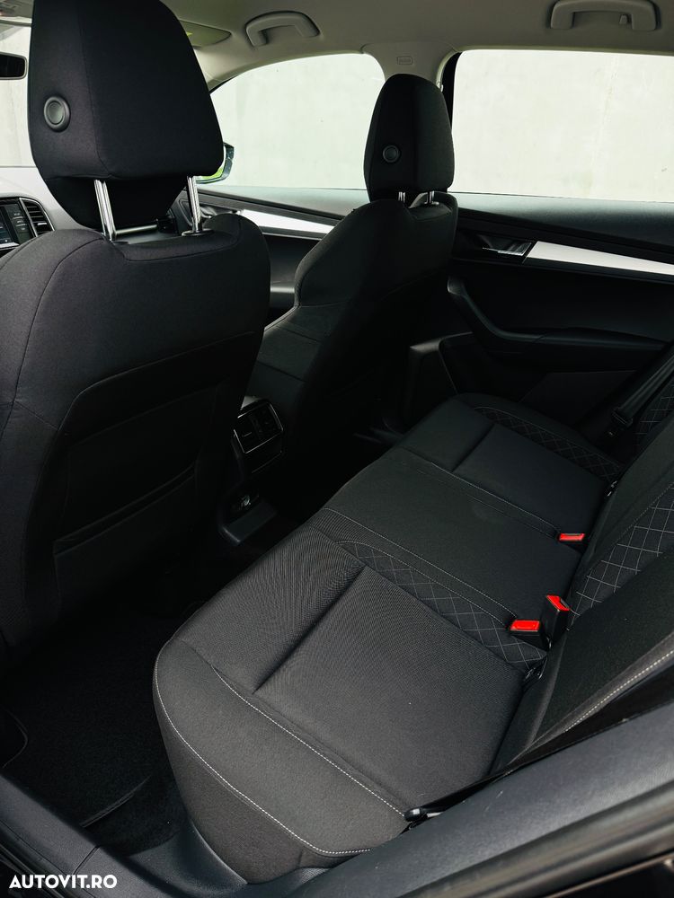 Skoda Karoq 1.0 TSI DSG Style - 11