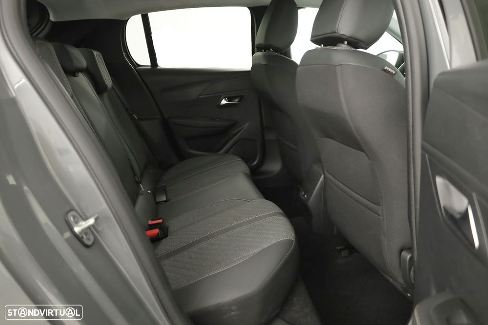 Peugeot 208 1.2 PureTech Allure - 23