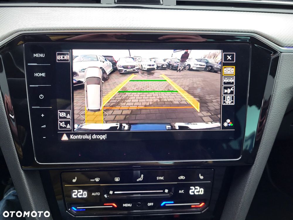 Volkswagen Passat 2.0 TDI SCR DSG 4Motion Business - 17