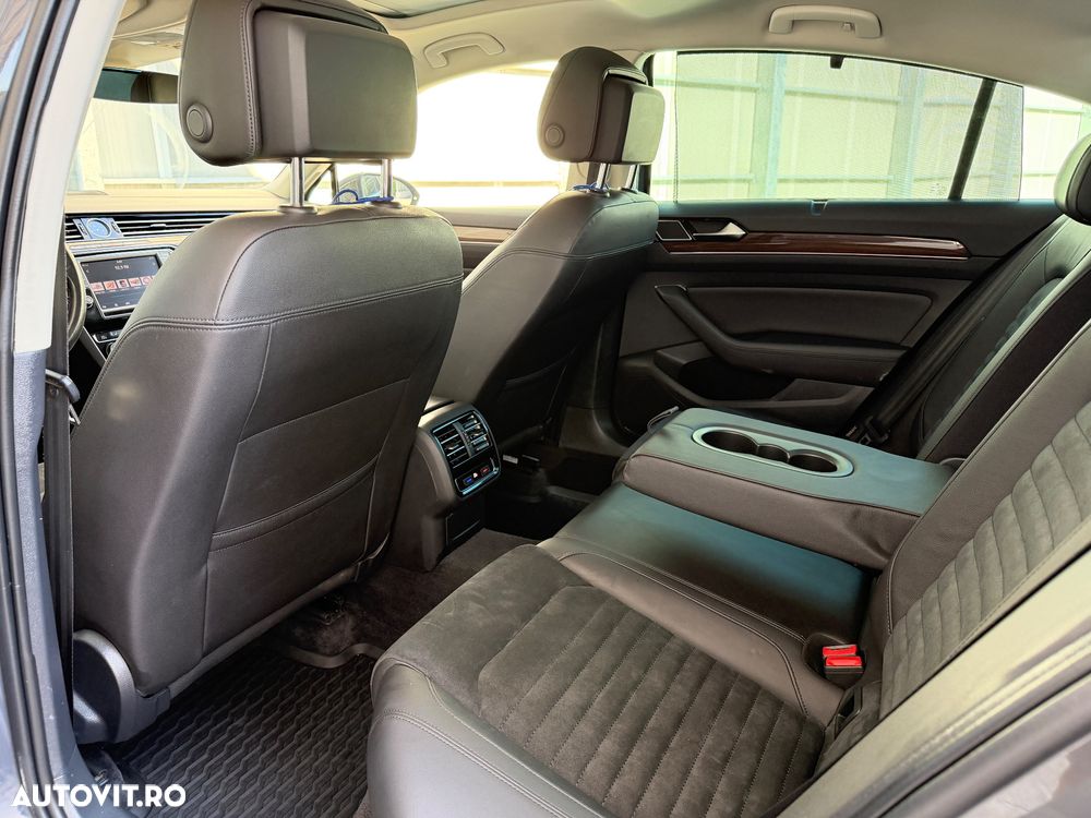 Volkswagen Passat 2.0 TSI DSG Highline - 9